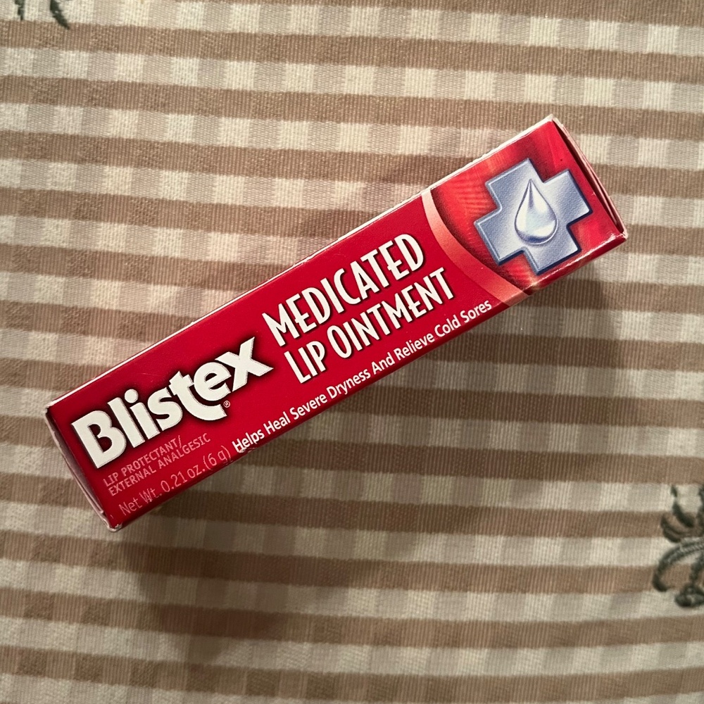 NEW Blistex Medicated Lip Ointment - Picture 3 of 5